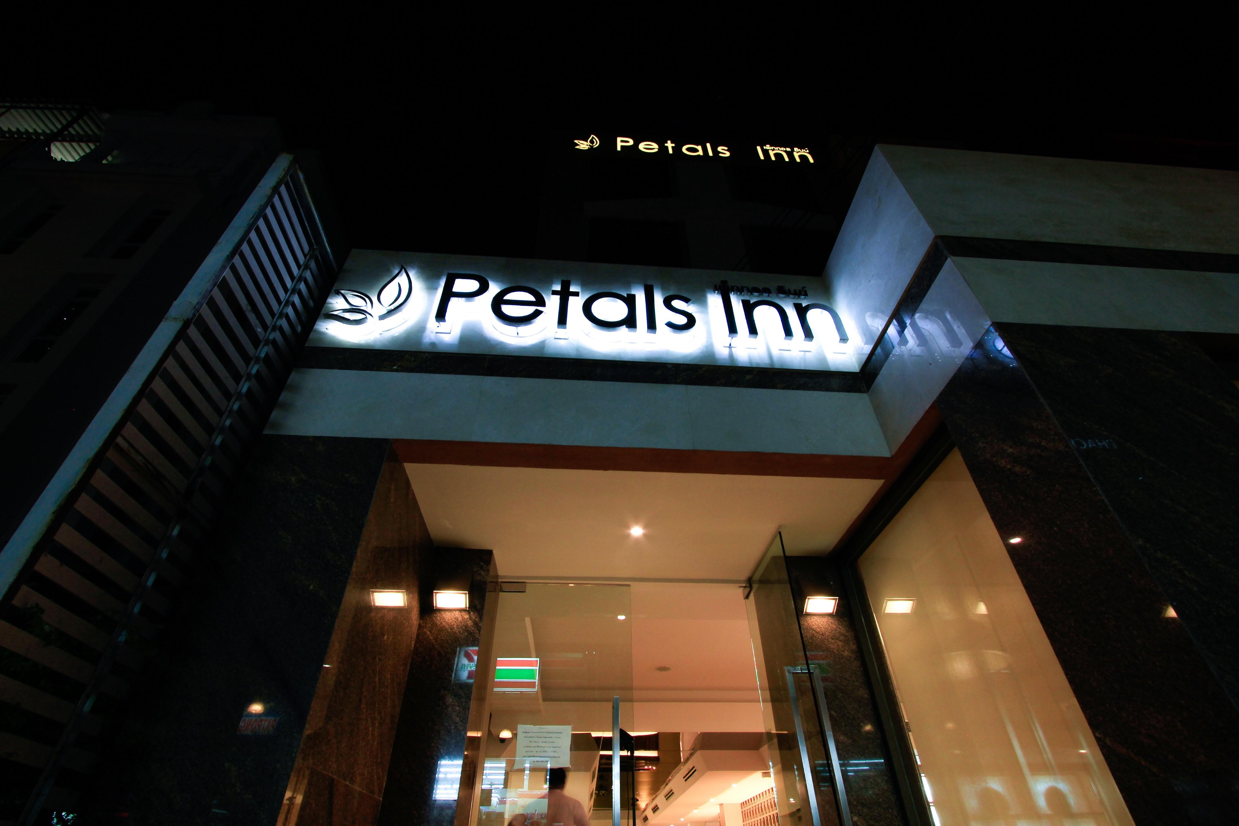 Petals Inn Bangkok Eksteriør bilde
