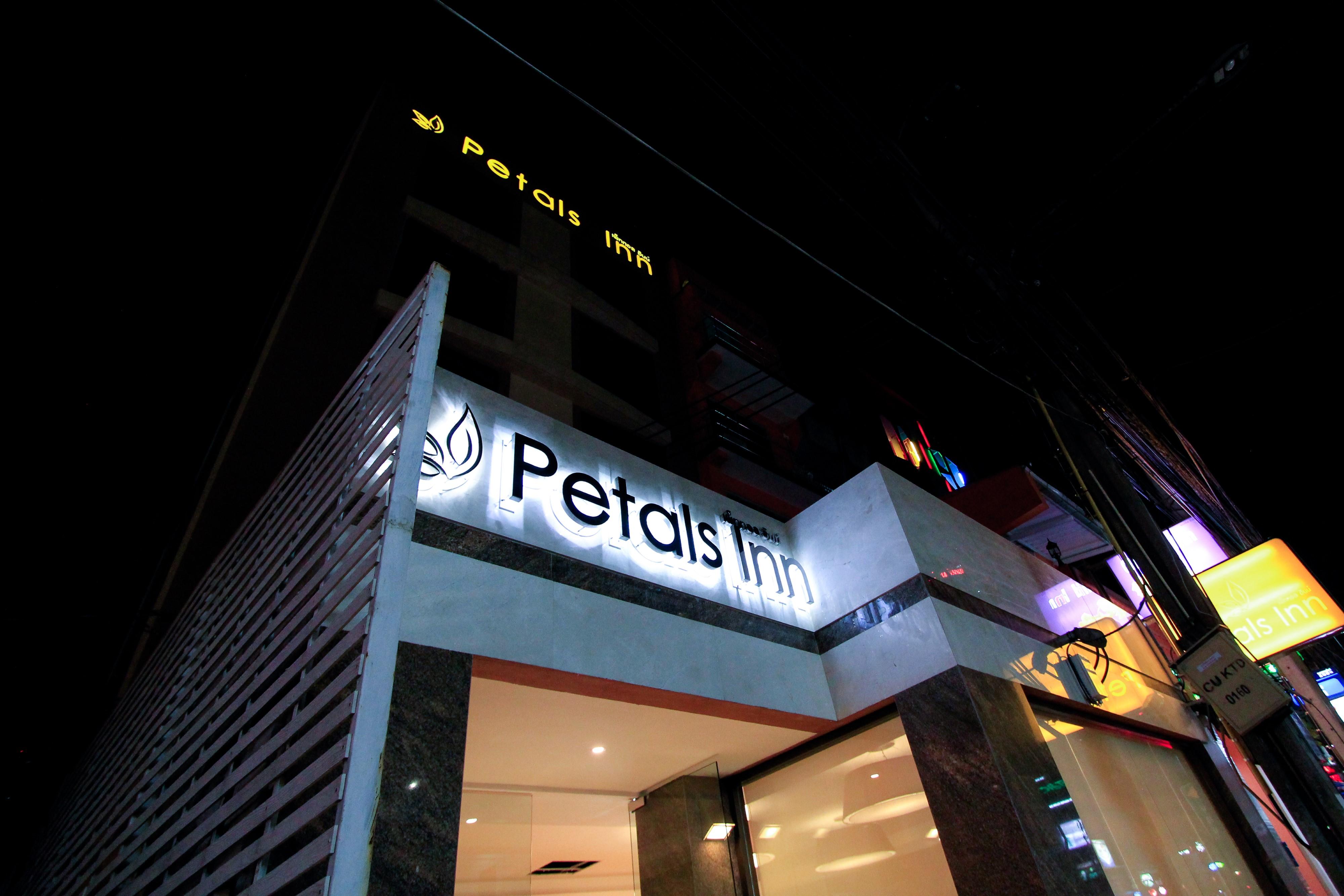 Petals Inn Bangkok Eksteriør bilde